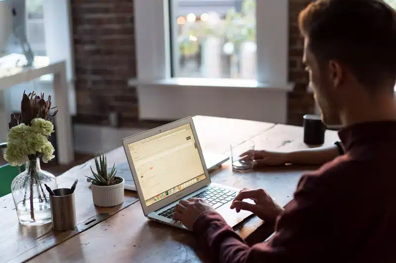 A Simple Guide For How to Pay Independent Contractors